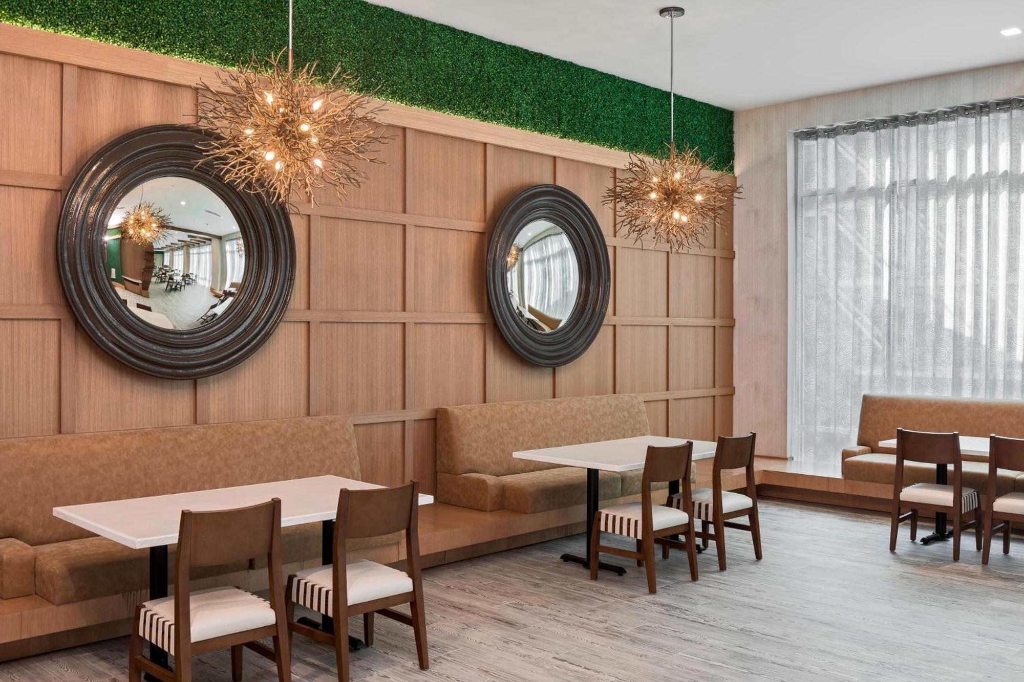 Springhill Suites By Marriott Greenville Downtown Esterno foto