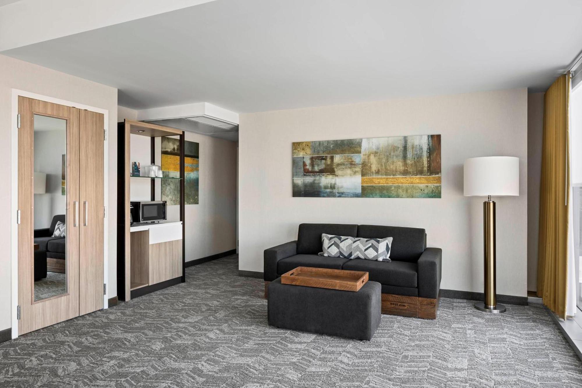 Springhill Suites By Marriott Greenville Downtown Esterno foto